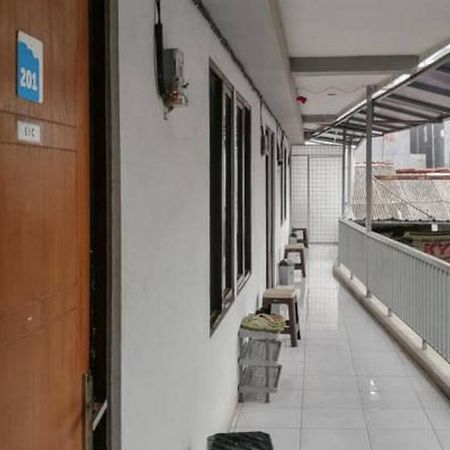 Laponca Residence Pondok Cabe Syariah Redpartner Buaran Zewnętrze zdjęcie