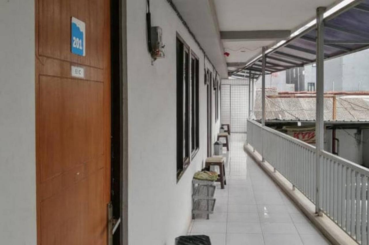 Laponca Residence Pondok Cabe Syariah Redpartner Buaran Zewnętrze zdjęcie