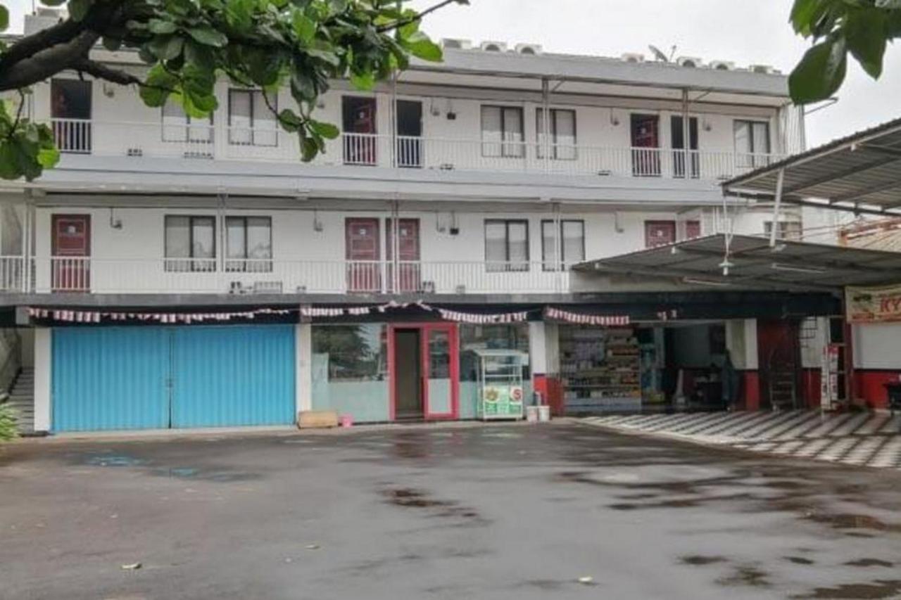 Laponca Residence Pondok Cabe Syariah Redpartner Buaran Zewnętrze zdjęcie